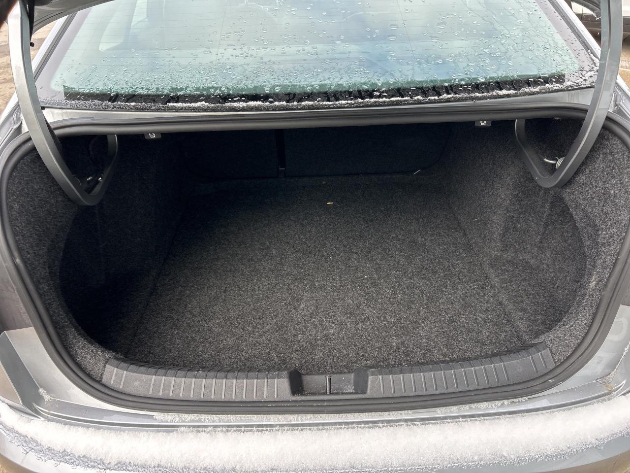 2021 Volkswagen Jetta Highline  ** LOYAL  SEDAN ** Photo