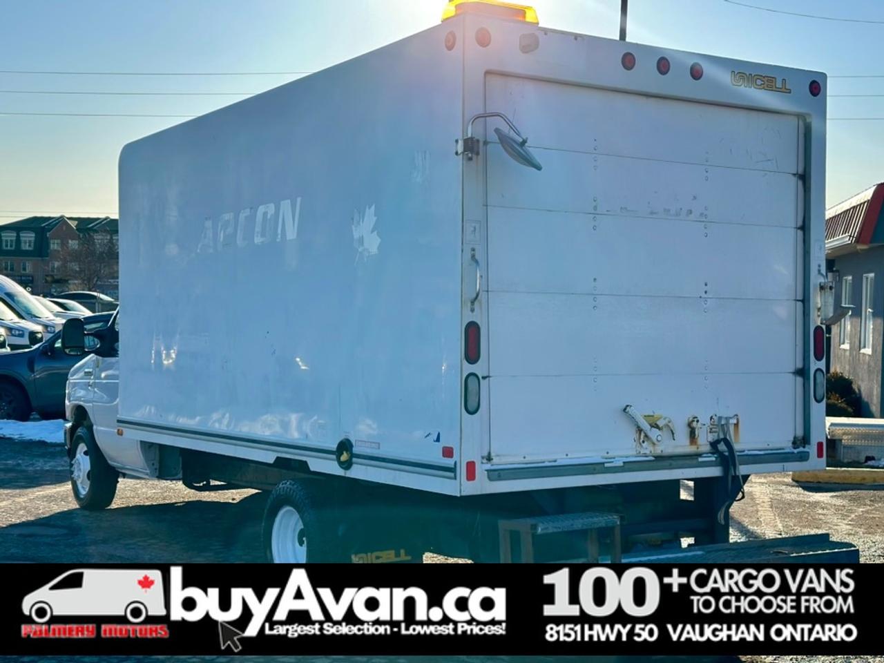 2016 Ford E-Series E-450 16FT Box Cube Van Gas Photo