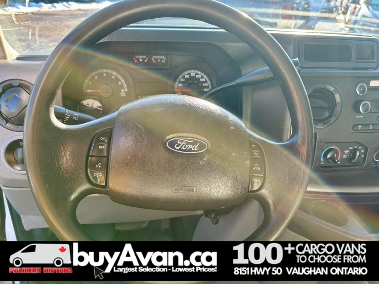 2016 Ford E-Series E-450 16FT Box Cube Van Gas Photo