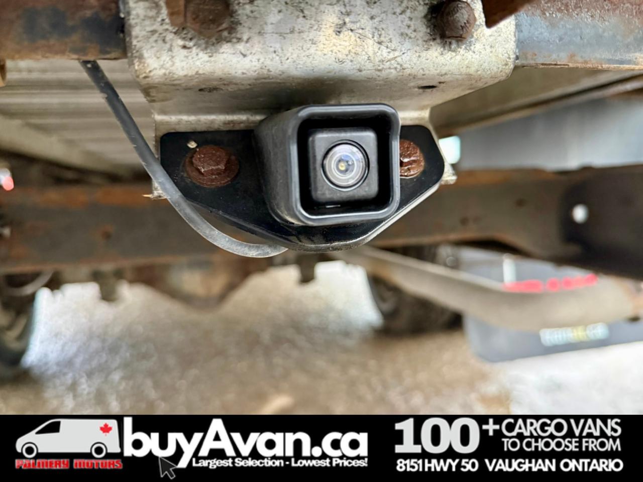 2020 GMC Savana Cargo Van 3500 16FT Box Cube Van Photo