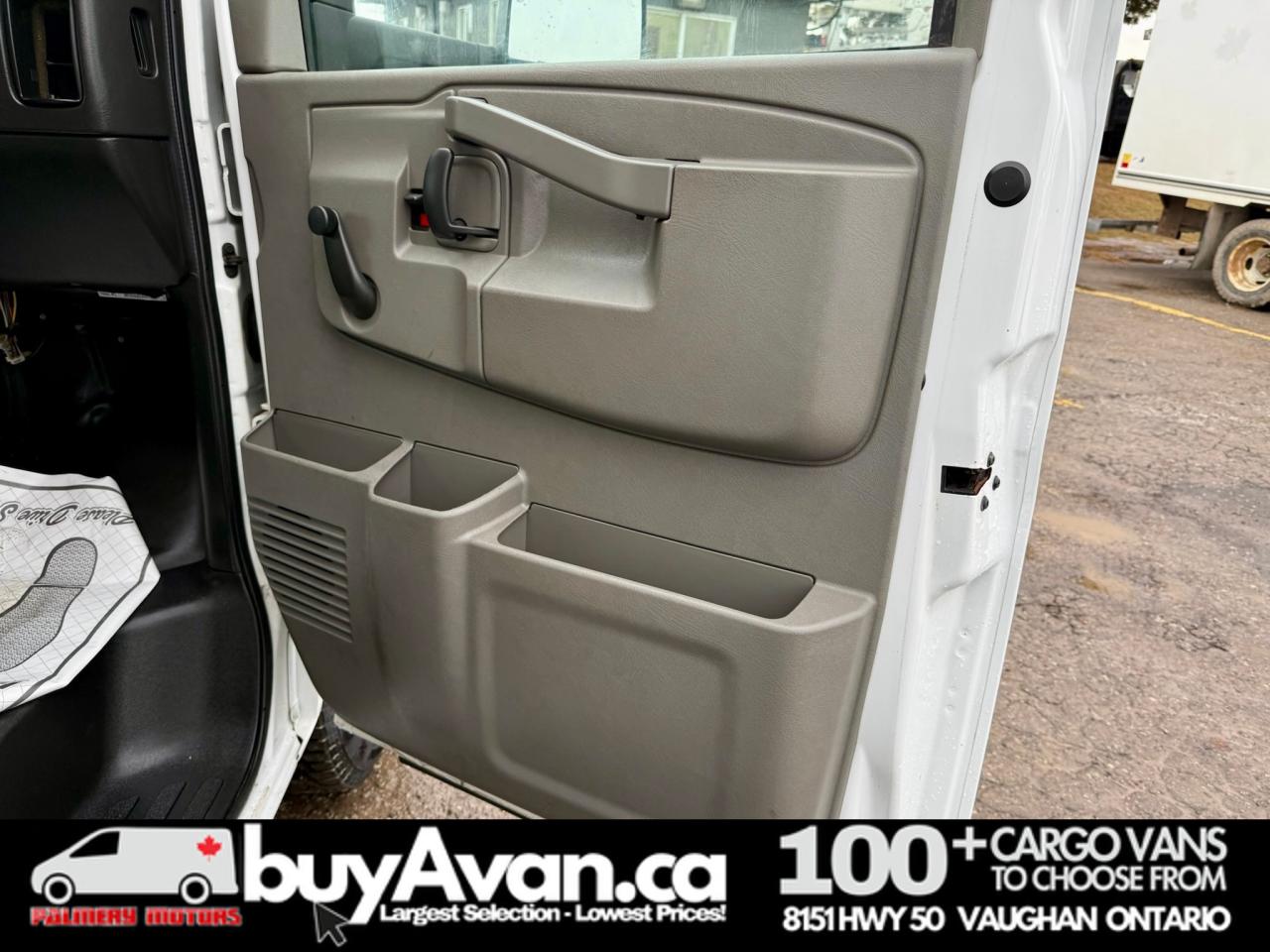 2020 GMC Savana Cargo Van 3500 16FT Box Cube Van Photo