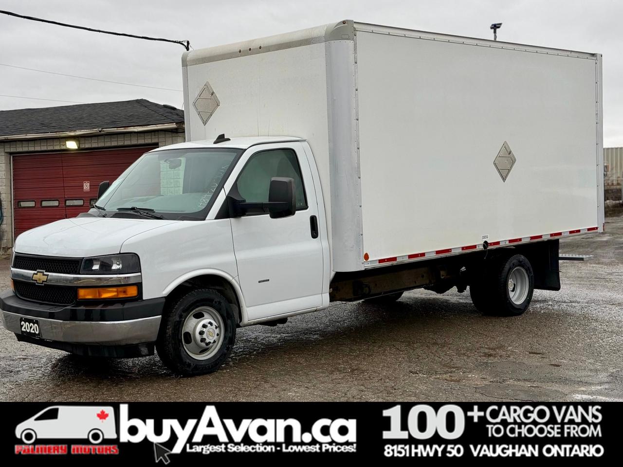 2020 GMC Savana Cargo Van 3500 16 FT Box Cube Van Photo4