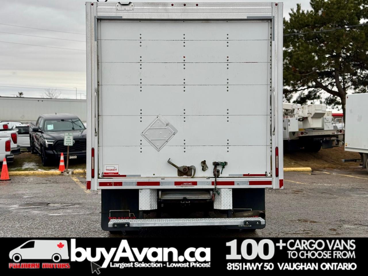 2020 GMC Savana Cargo Van 3500 16 FT Box Cube Van Photo