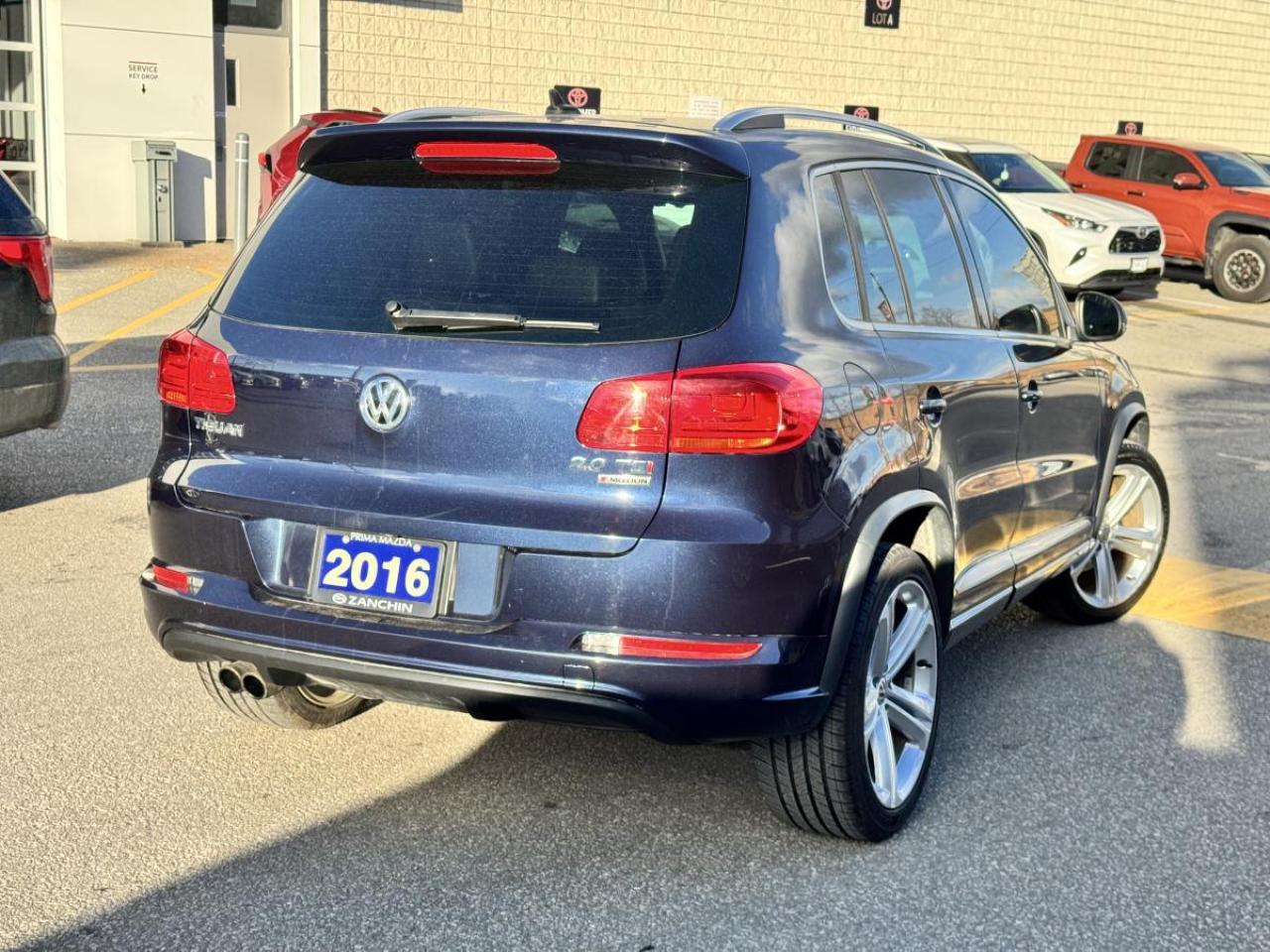2016 Volkswagen Tiguan 4MOTION HIGHLINE/ R-LINE/ CARFAX CLEAN/ MUST SEE Photo4