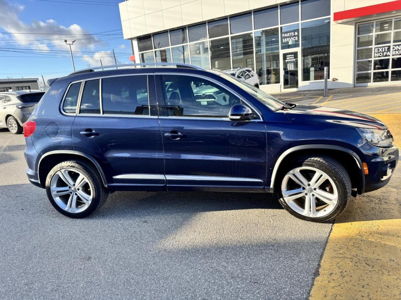 2016 Volkswagen Tiguan 4MOTION HIGHLINE/ R-LINE/ CARFAX CLEAN/ MUST SEE Photo3