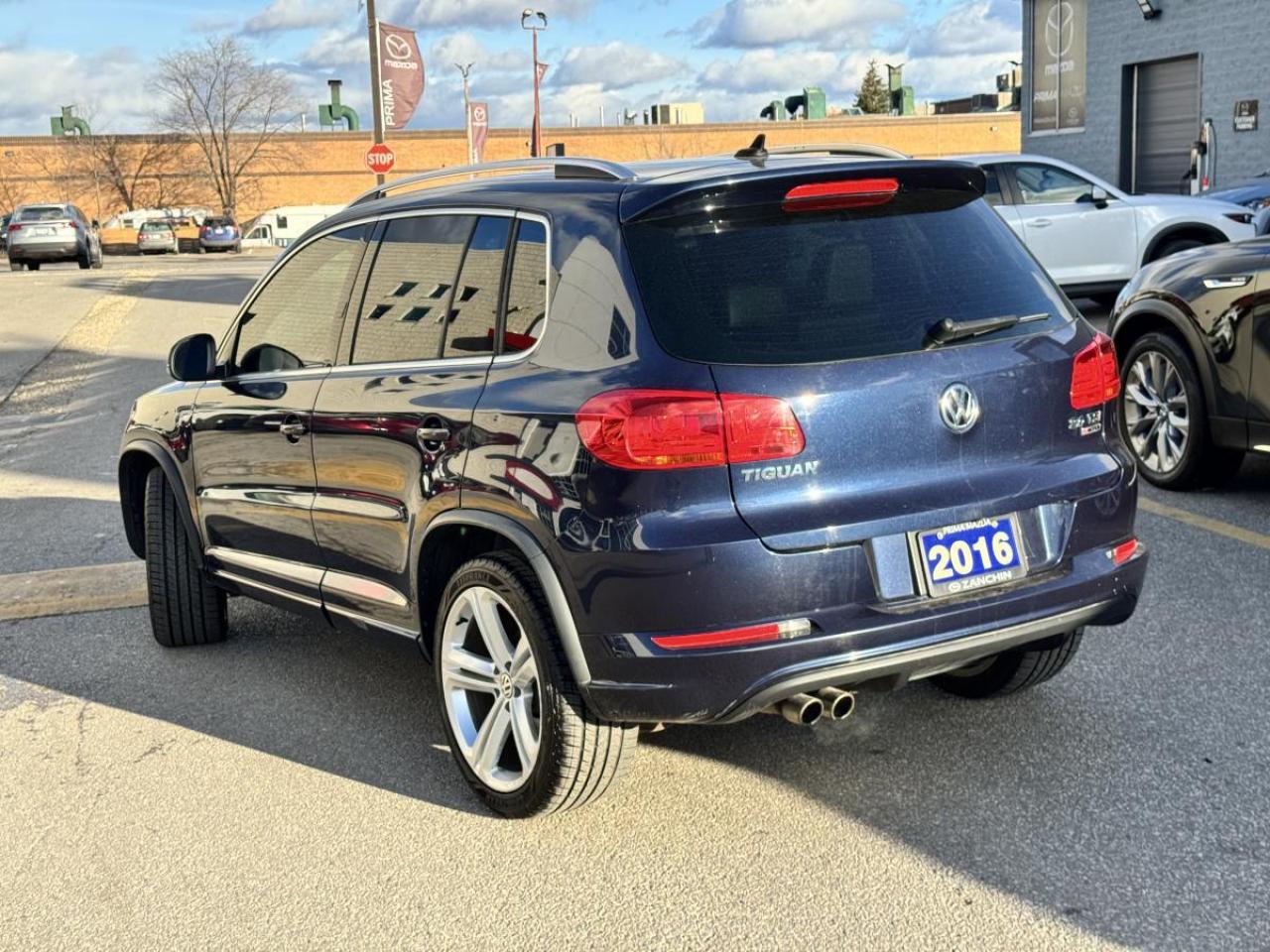 2016 Volkswagen Tiguan 4MOTION HIGHLINE/ R-LINE/ CARFAX CLEAN/ MUST SEE Photo