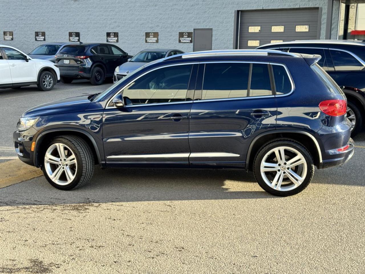 2016 Volkswagen Tiguan 4MOTION HIGHLINE/ R-LINE/ CARFAX CLEAN/ MUST SEE Photo