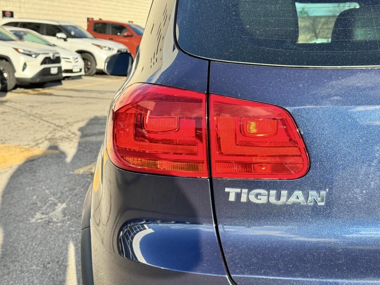 2016 Volkswagen Tiguan 4MOTION HIGHLINE/ R-LINE/ CARFAX CLEAN/ MUST SEE Photo