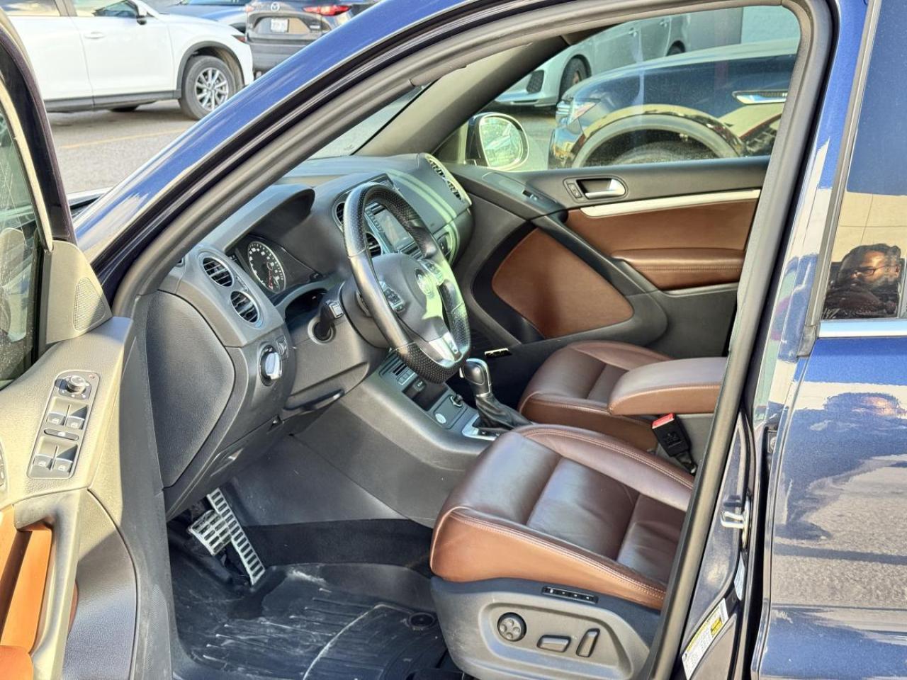 2016 Volkswagen Tiguan 4MOTION HIGHLINE/ R-LINE/ CARFAX CLEAN/ MUST SEE Photo