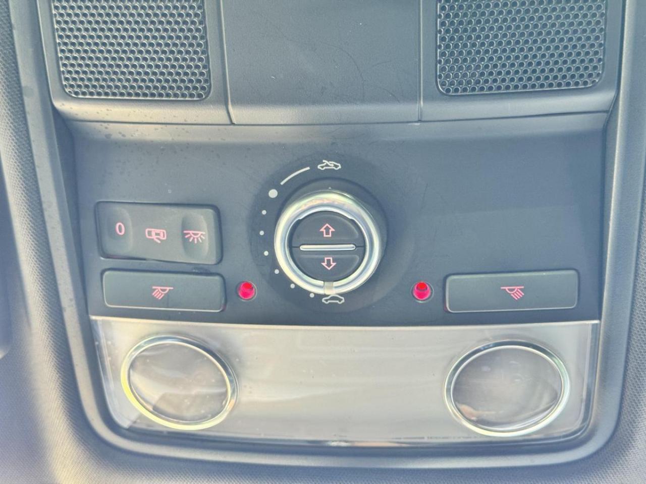 2016 Volkswagen Tiguan 4MOTION HIGHLINE/ R-LINE/ CARFAX CLEAN/ MUST SEE Photo