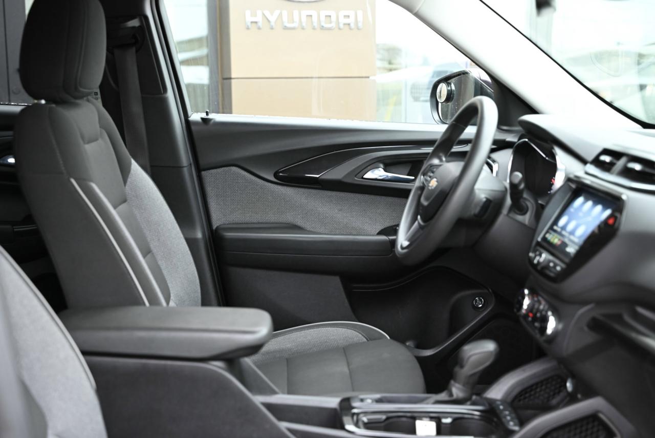 2023 Chevrolet TrailBlazer LT PKG/ PANO SUNROOF/ALLOY WHEELS Photo