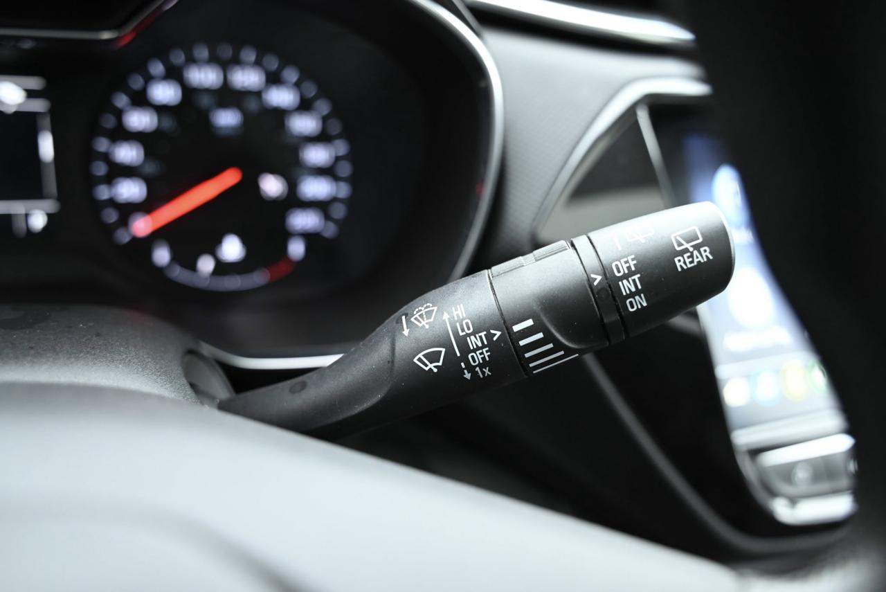 2023 Chevrolet TrailBlazer LT PKG/ PANO SUNROOF/ALLOY WHEELS Photo