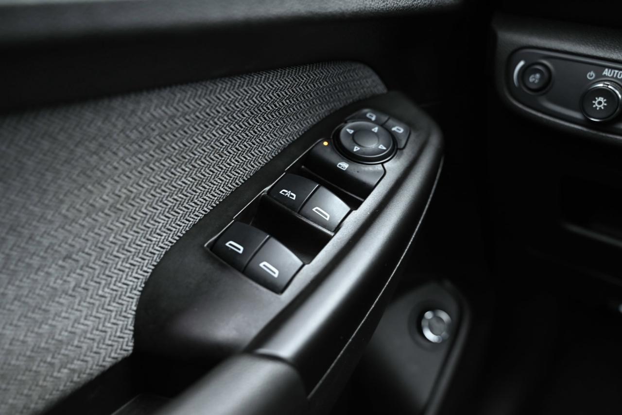 2023 Chevrolet TrailBlazer LT PKG/ PANO SUNROOF/ALLOY WHEELS Photo