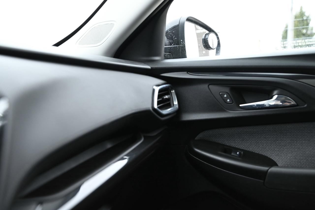 2023 Chevrolet TrailBlazer LT PKG/ PANO SUNROOF/ALLOY WHEELS Photo