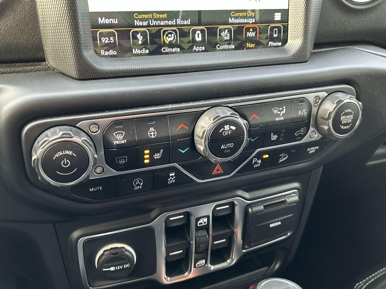 2019 Jeep Wrangler Jl Unlimited Sahara Leather Seats  Navigation  Tow Photo