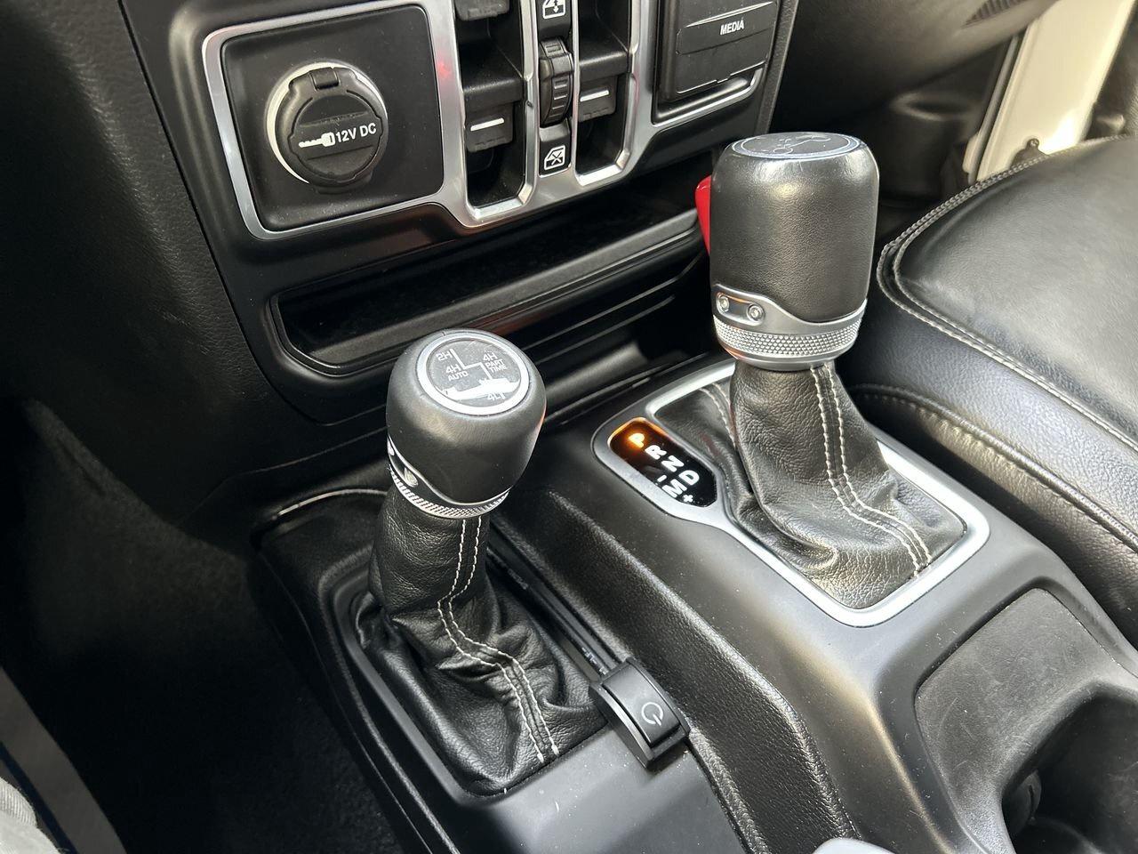 2019 Jeep Wrangler Jl Unlimited Sahara Leather Seats  Navigation  Tow Photo