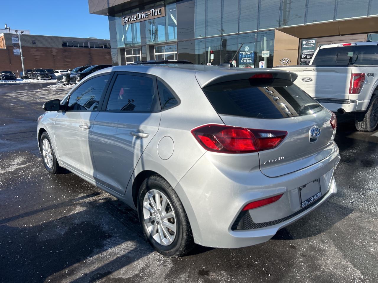 2020 Hyundai Accent 5 Door Preferred IVT   ONE OWNER Photo2