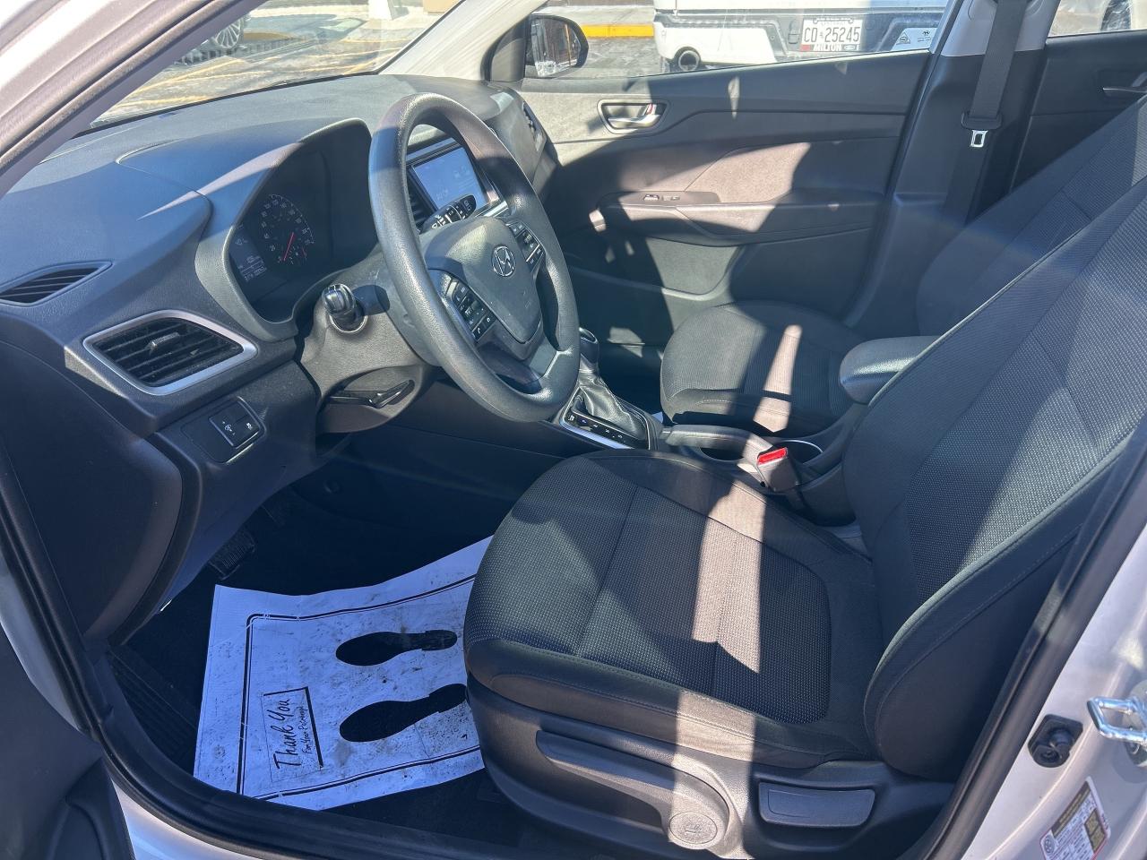 2020 Hyundai Accent 5 Door Preferred IVT   ONE OWNER Photo