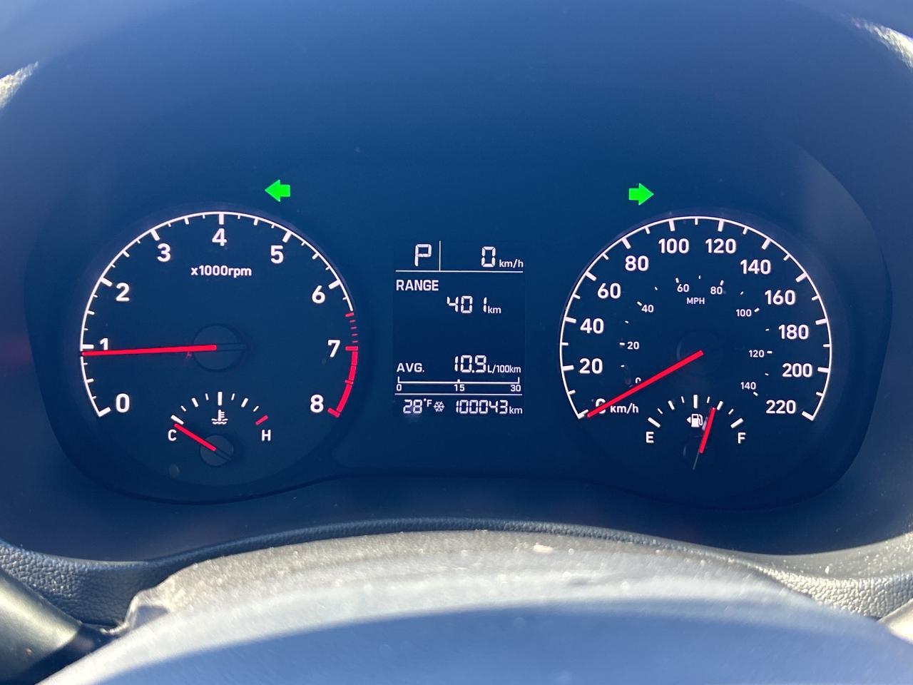 2020 Hyundai Accent 5 Door Preferred IVT   ONE OWNER Photo