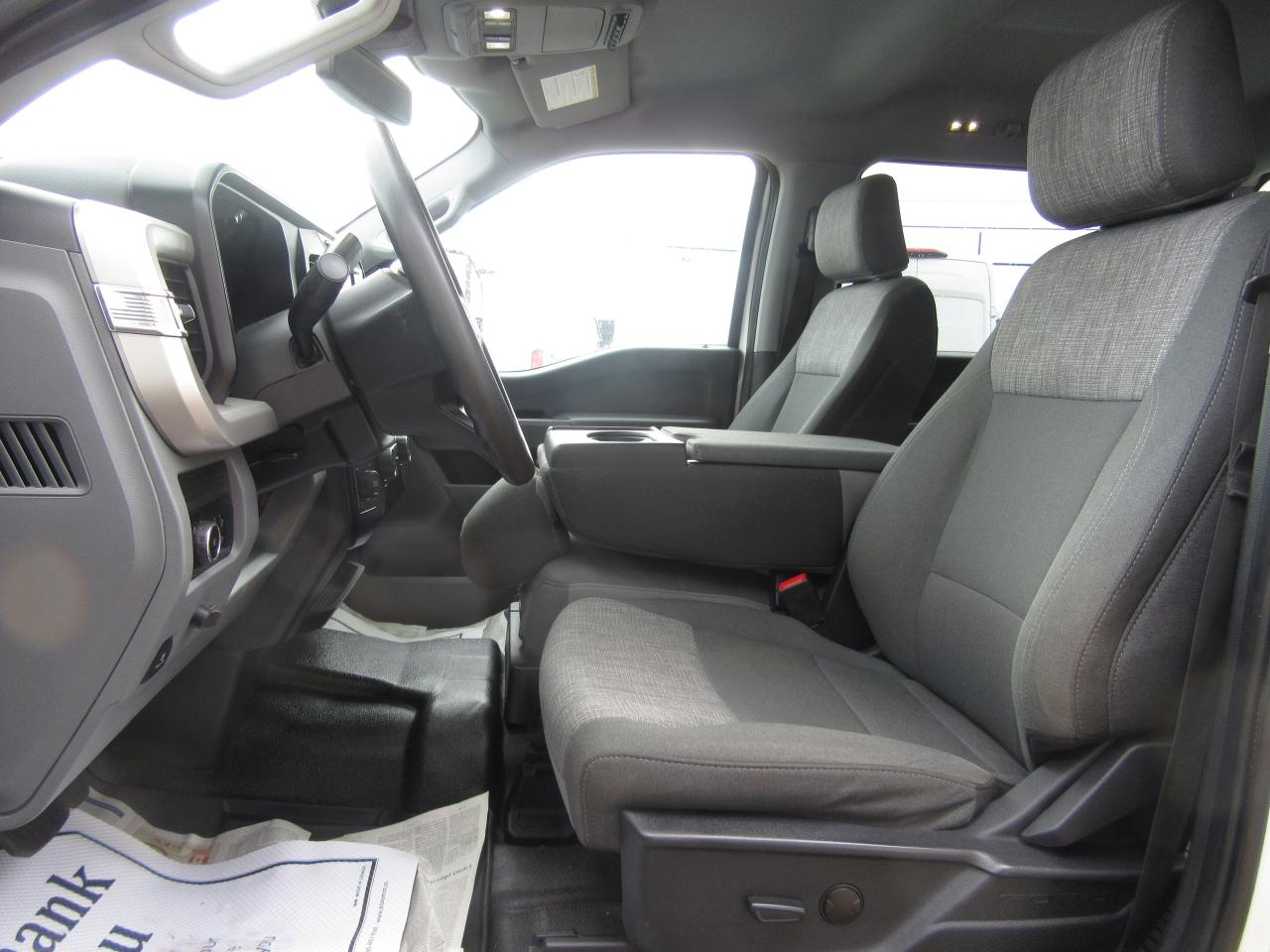 2023 Ford F-350 CREW CAB 4X4 XLT NEW SERVICE UTILITY BODY Photo