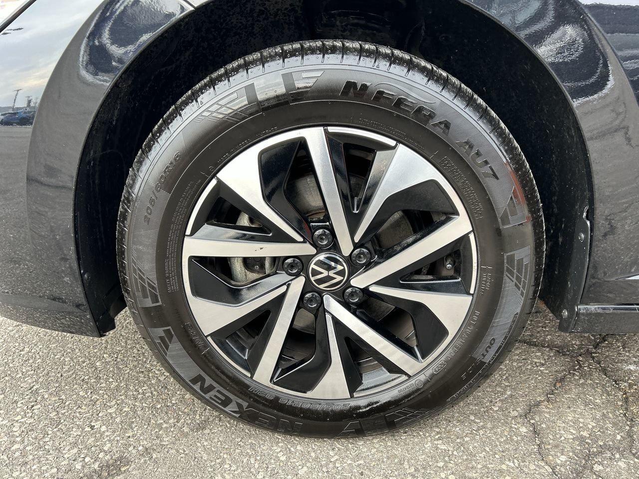 2023 Volkswagen Jetta Trendline 1.5T Alloy Wheels  Android/Apple CarPlay Photo