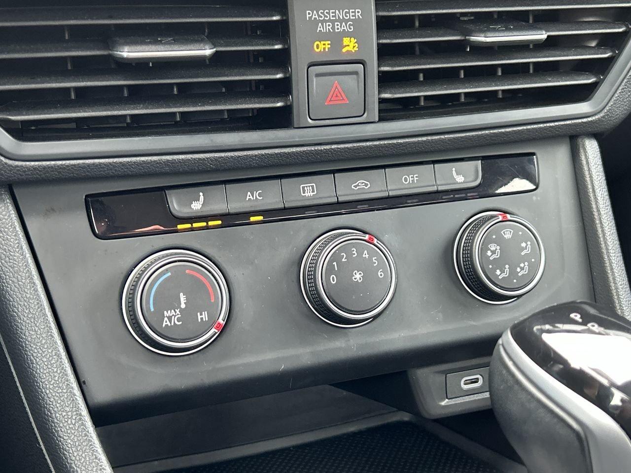 2023 Volkswagen Jetta Trendline 1.5T Alloy Wheels  Android/Apple CarPlay Photo