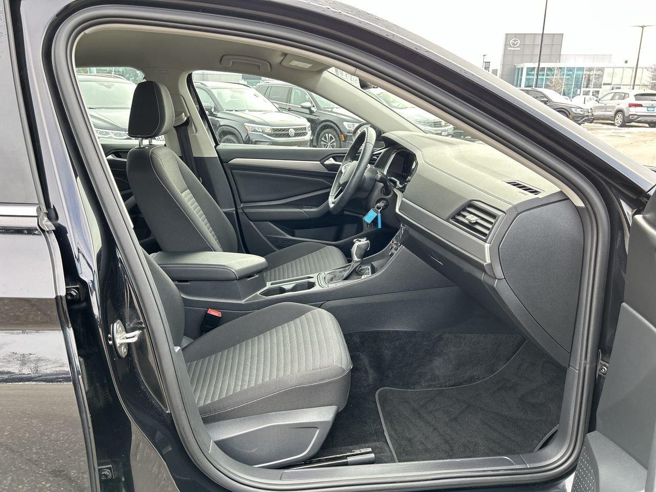 2023 Volkswagen Jetta Trendline 1.5T Alloy Wheels  Android/Apple CarPlay Photo