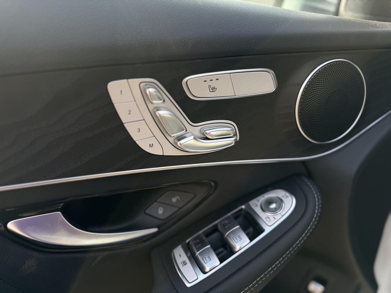 2022 Mercedes-Benz GLC GLC 300 4MATIC SUV Photo