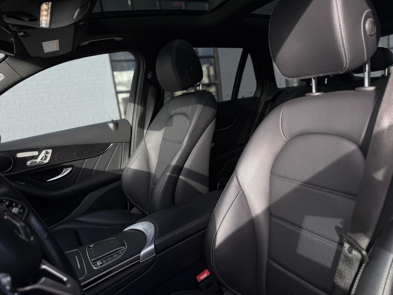 2022 Mercedes-Benz GLC GLC 300 4MATIC SUV Photo