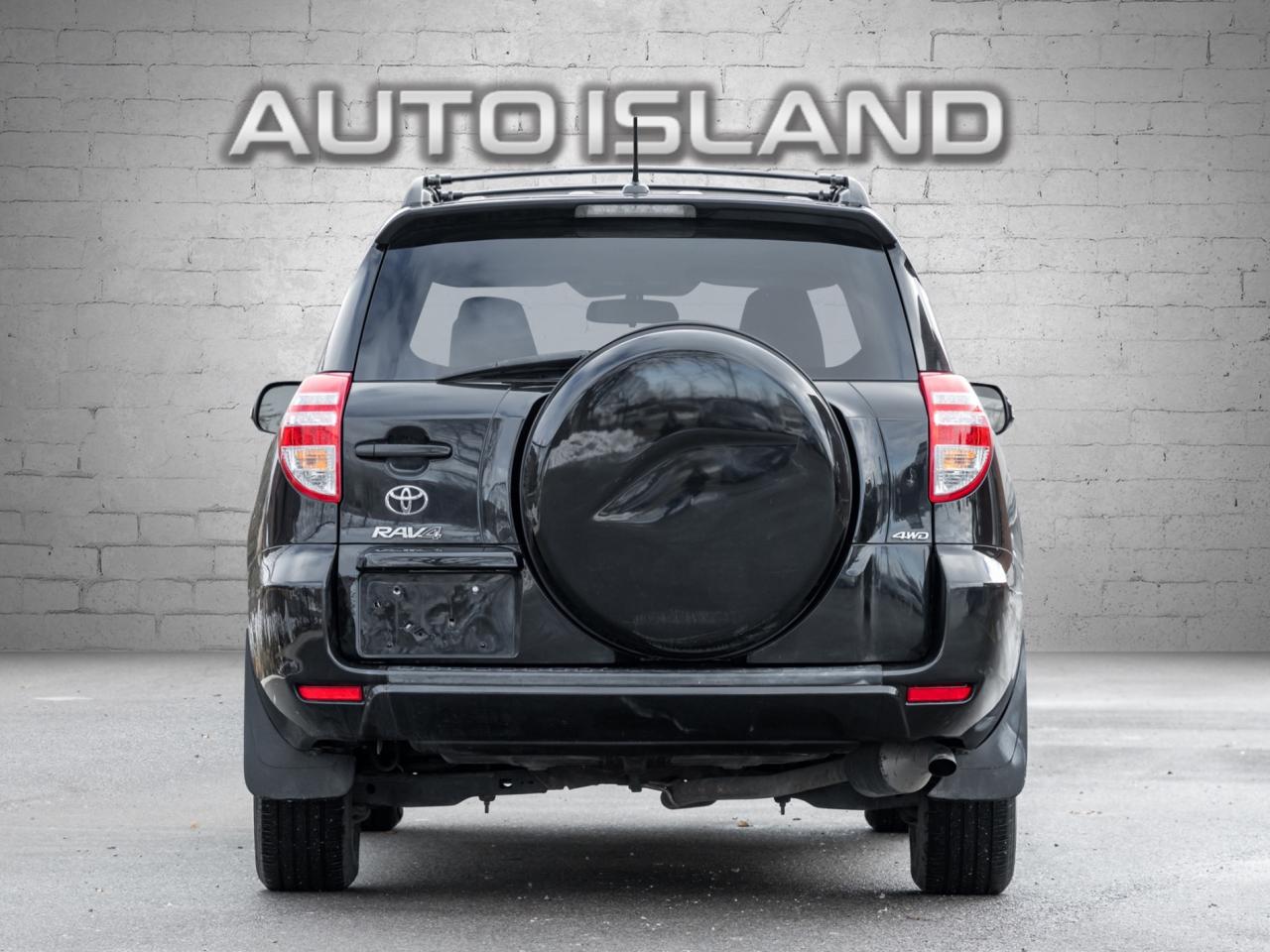 2011 Toyota RAV4 4WD I4, SUNROOF Photo