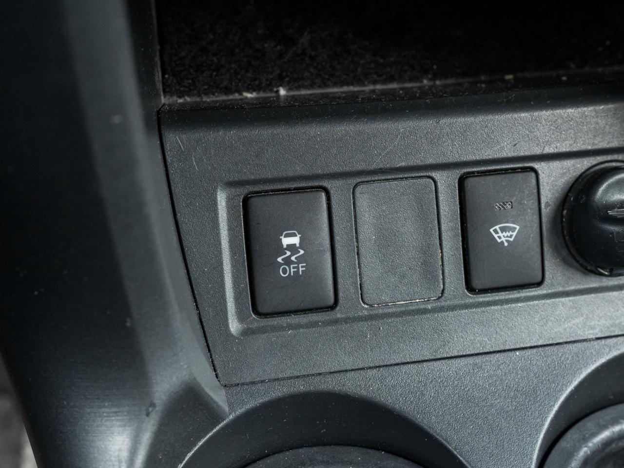 2011 Toyota RAV4 4WD I4 TOURING -Sunroof-Power Group-17in Alloys-AW Photo