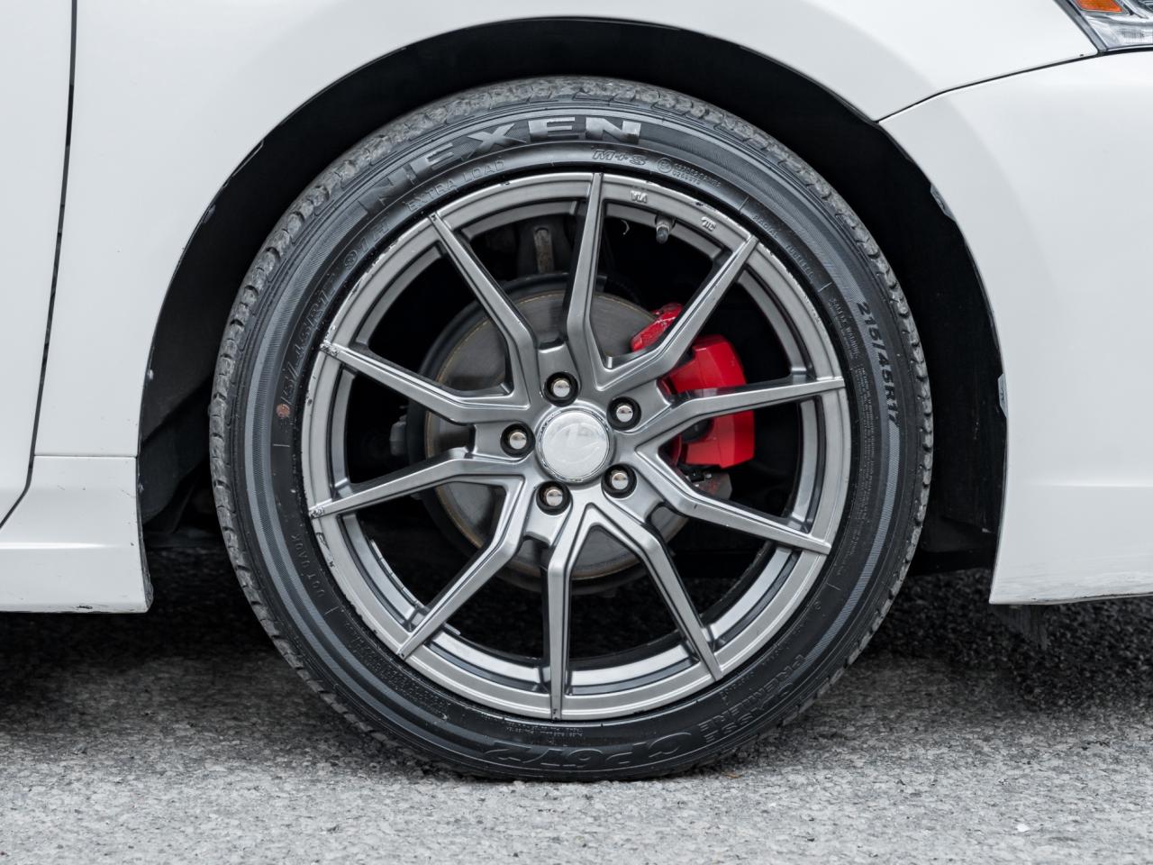 2014 Lexus CT 200h Tech PKG-Service Records-Navigation-Sunroof-CLEAN Photo3