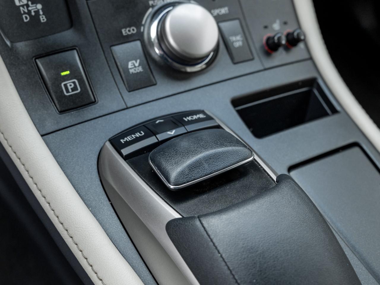 2014 Lexus CT 200h Tech PKG-Service Records-Navigation-Sunroof-CLEAN Photo