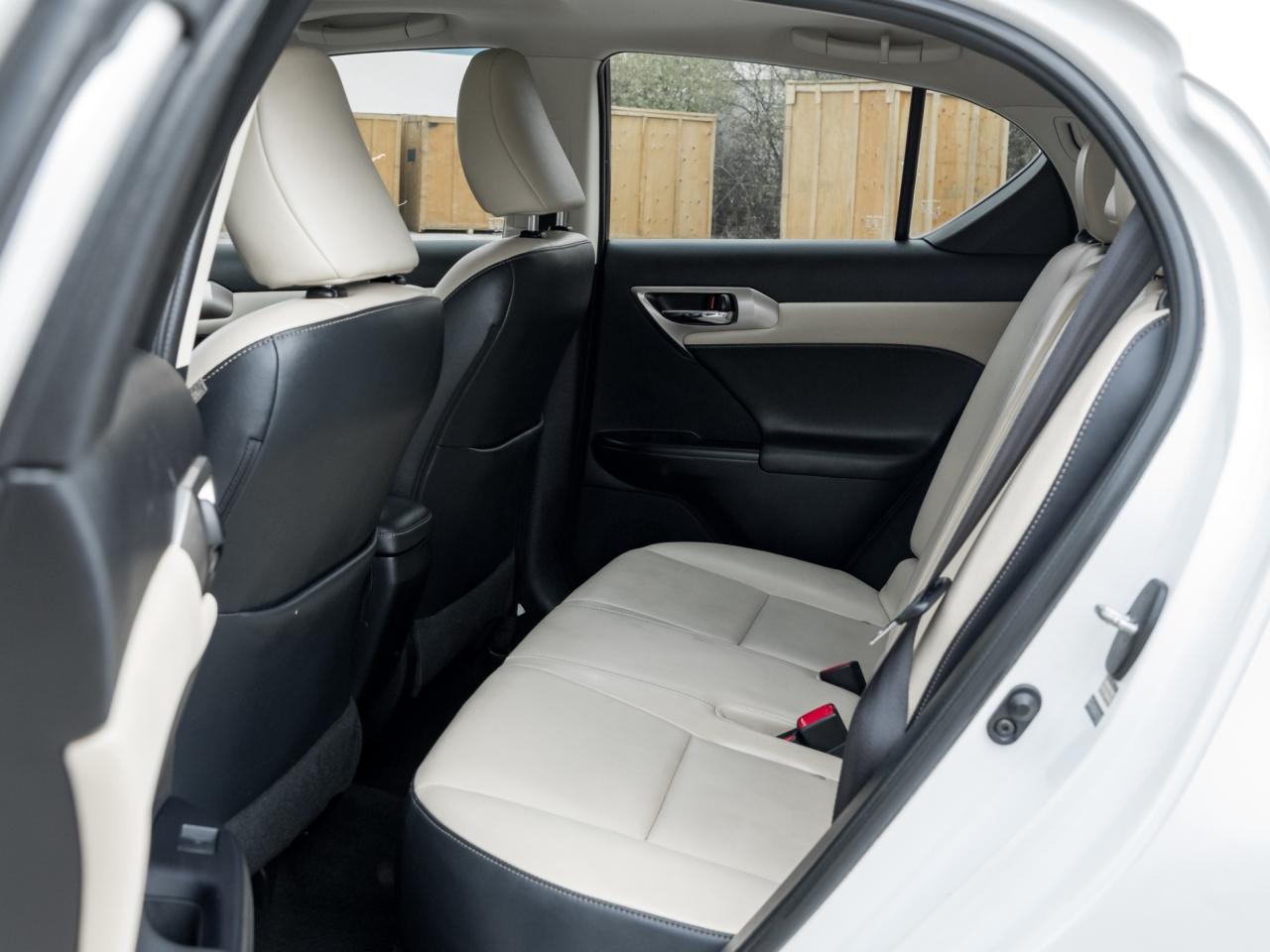 2014 Lexus CT 200h Tech PKG-Service Records-Navigation-Sunroof-CLEAN Photo