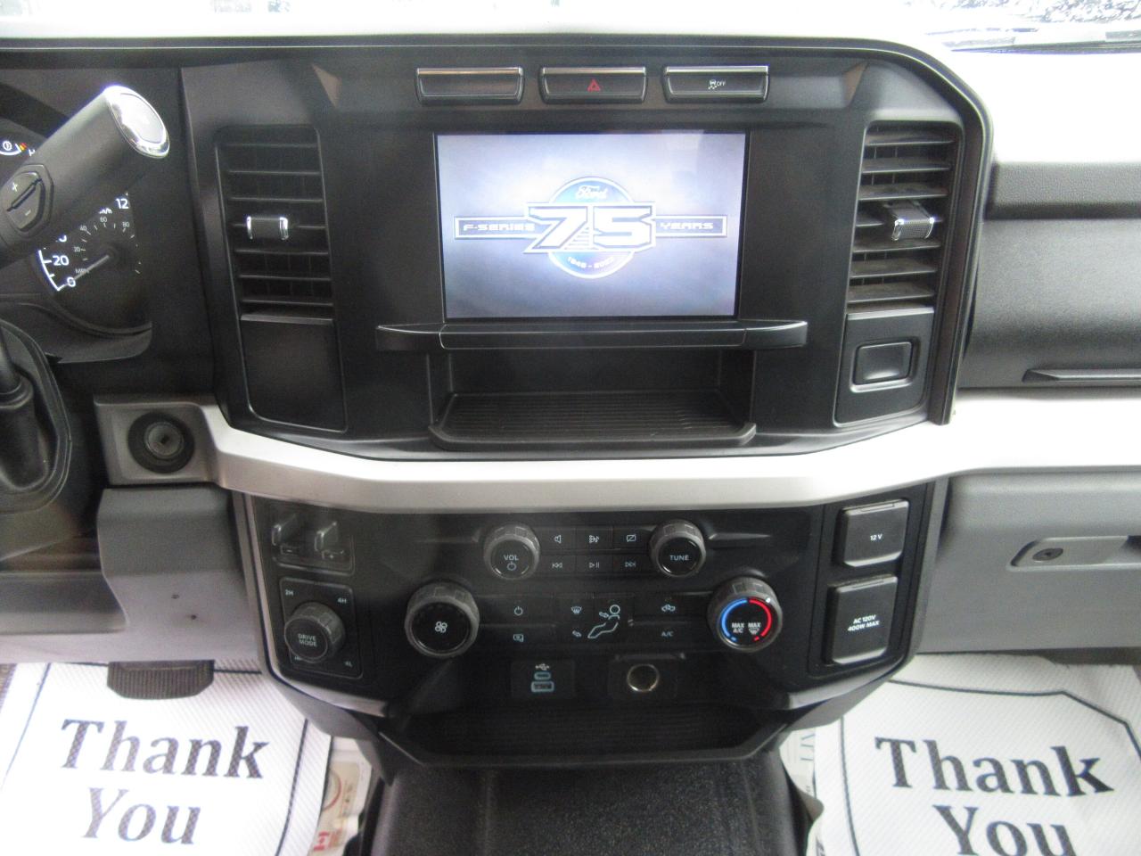 2023 Ford F-350 CREW CAB 4X4 XLT NEW SERVICE UTILITY BODY Photo