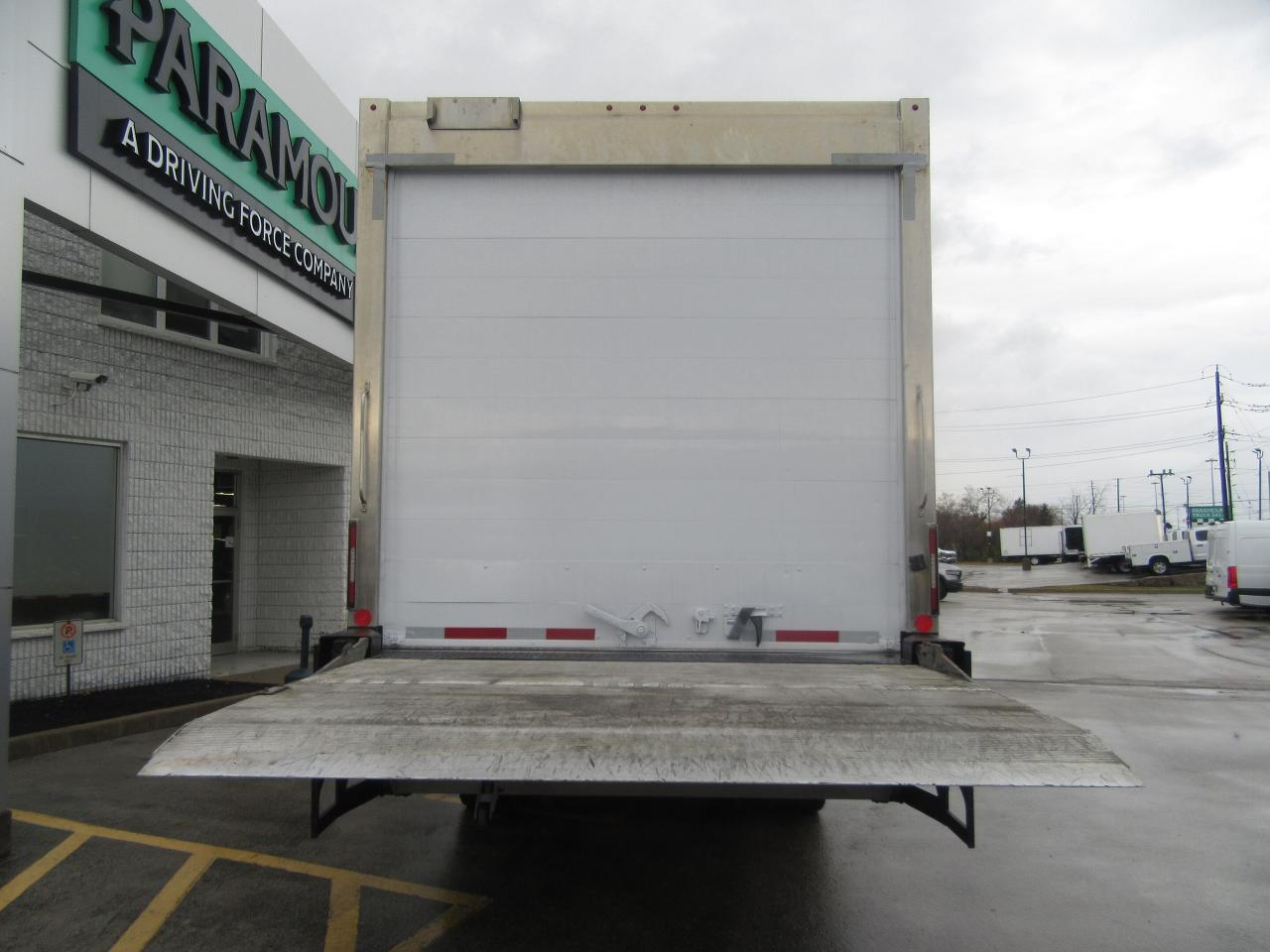 2019 Freightliner M2-106 26FT REEFER BOX THERMO KING T-880-R SYSTEM Photo