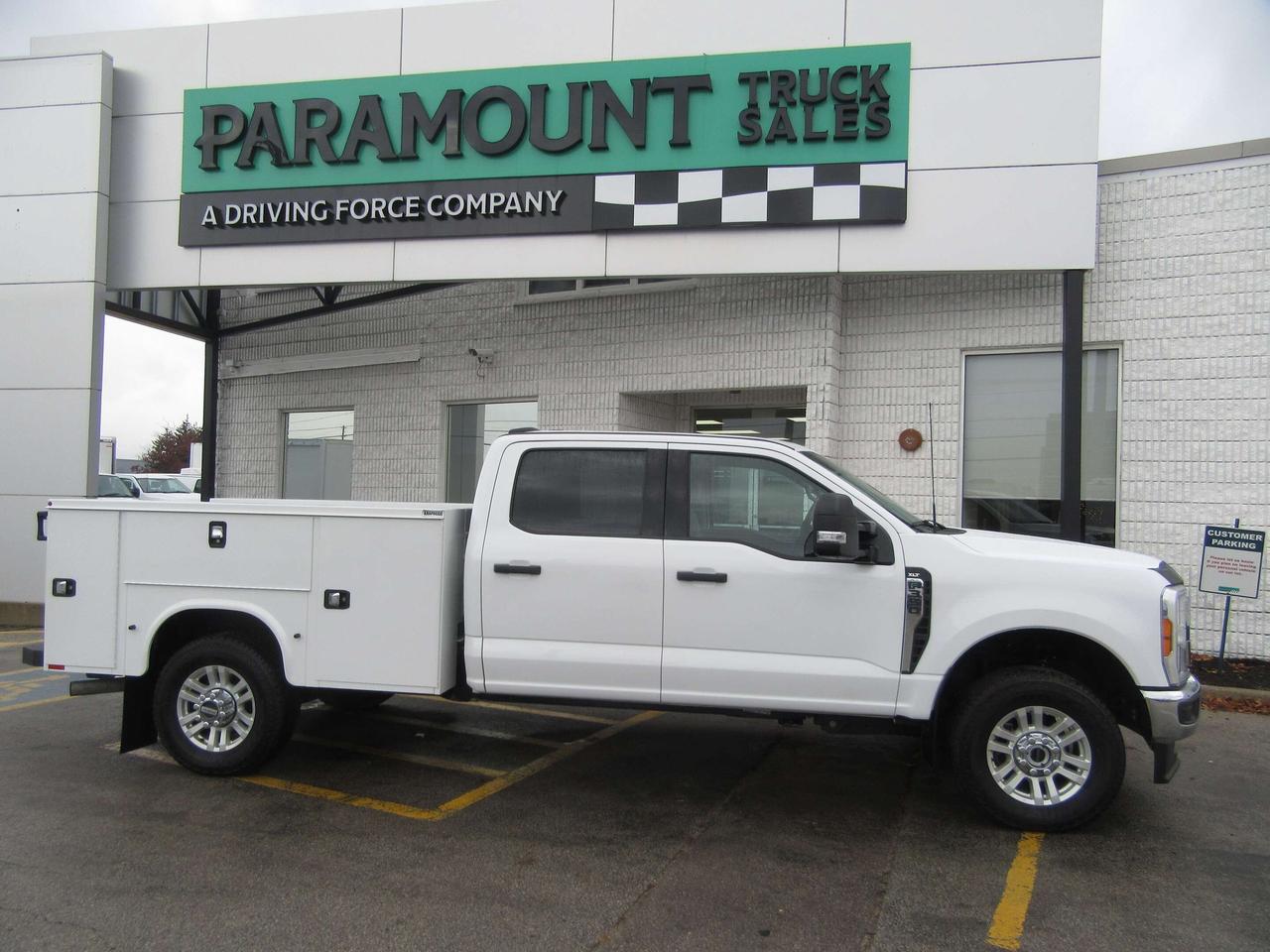2023 Ford F-350 CREW CAB 4X4 XLT NEW SERVICE UTILITY BODY Photo1