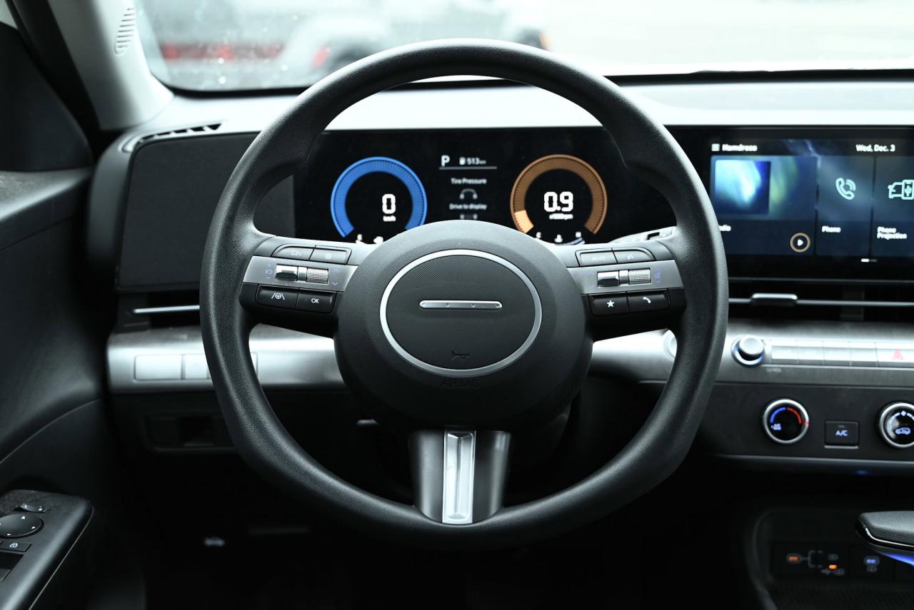 2024 Hyundai KONA Essential Photo