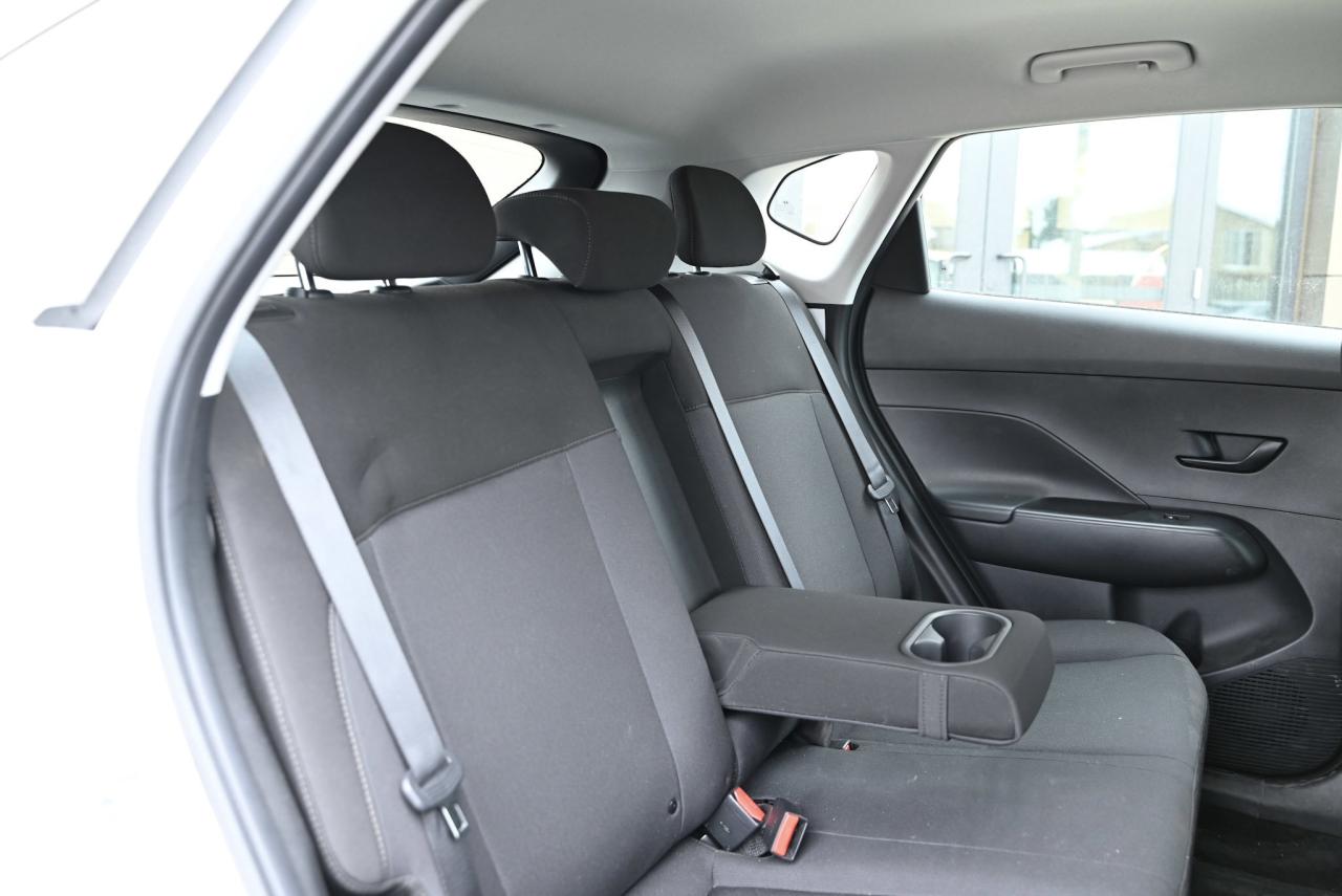 2024 Hyundai KONA Essential Photo