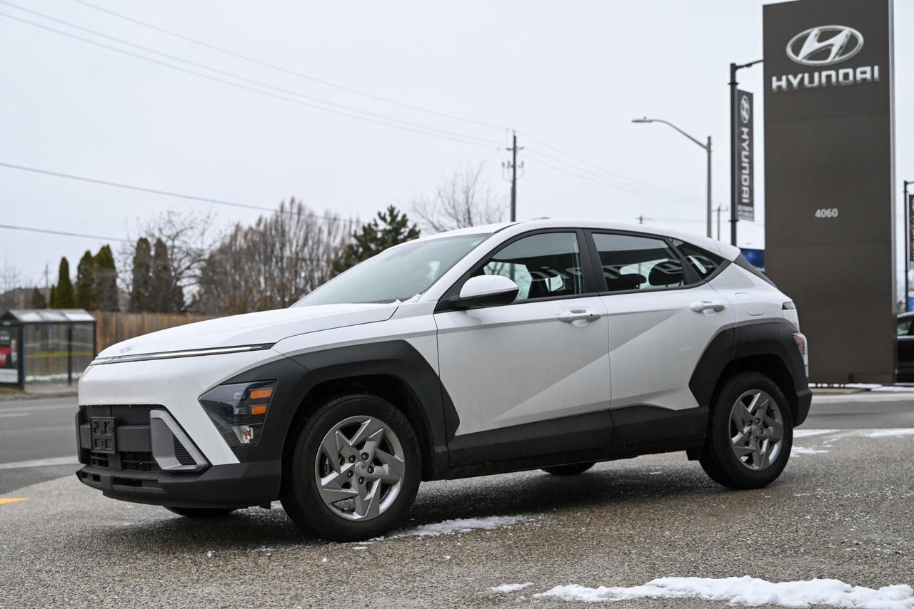 2024 Hyundai KONA Essential Photo2