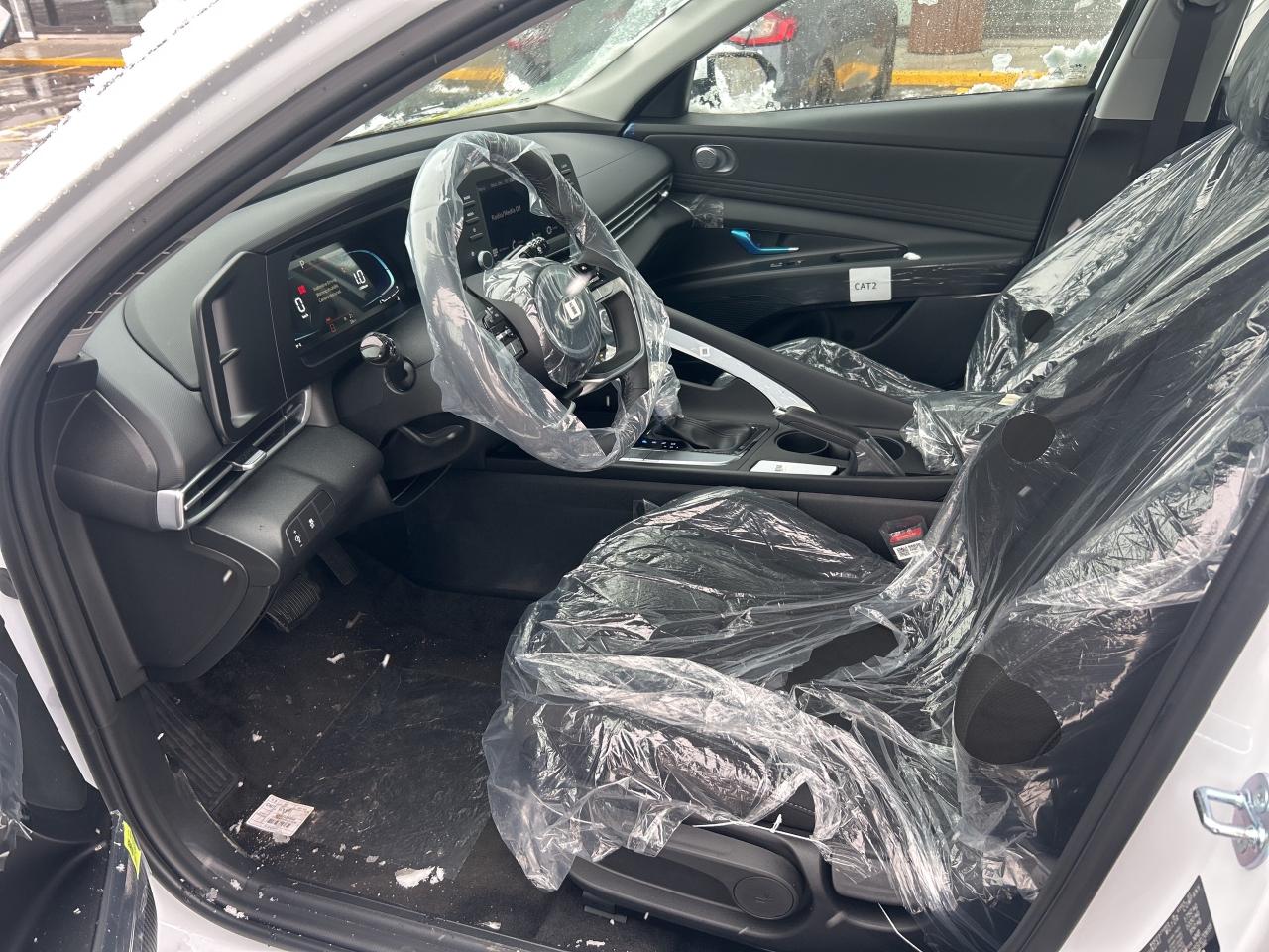 2025 Hyundai Elantra Preferred IVT   Starting from 4.49% OAC Photo