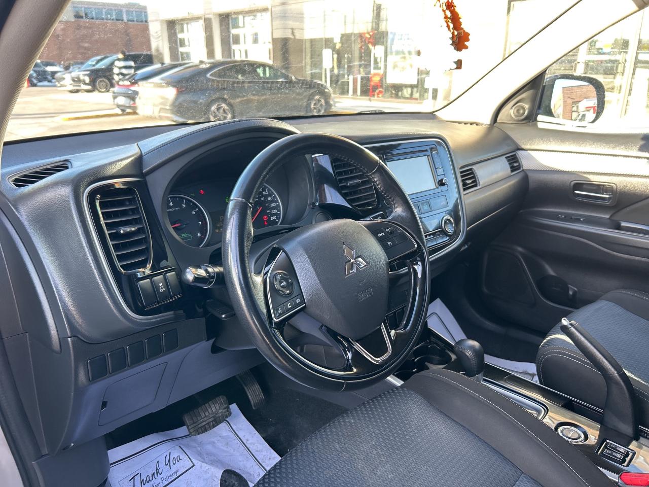 2017 Mitsubishi Outlander AWC 4dr ES Photo