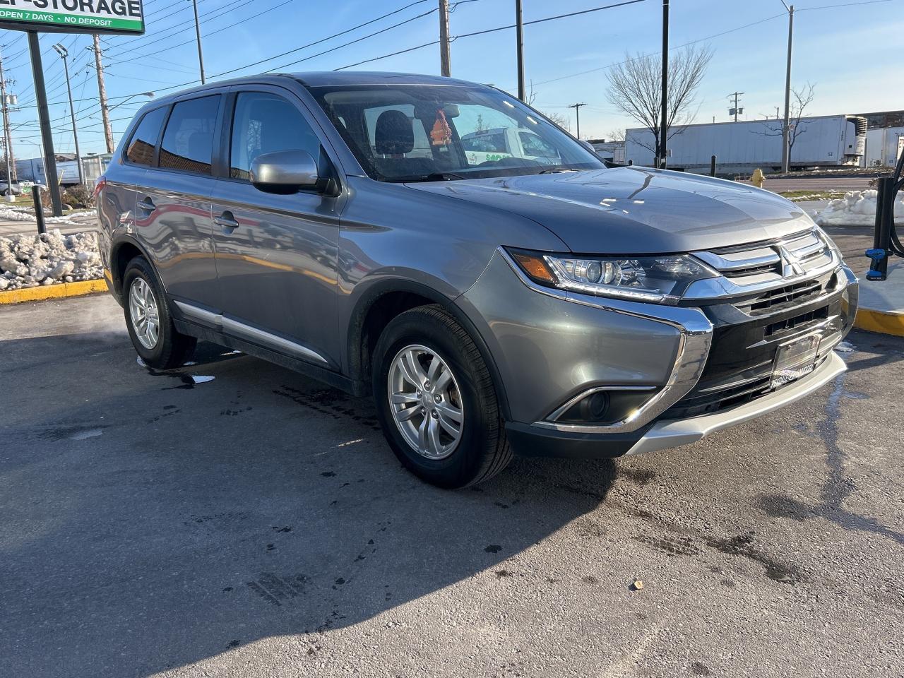 2017 Mitsubishi Outlander AWC 4dr ES Photo