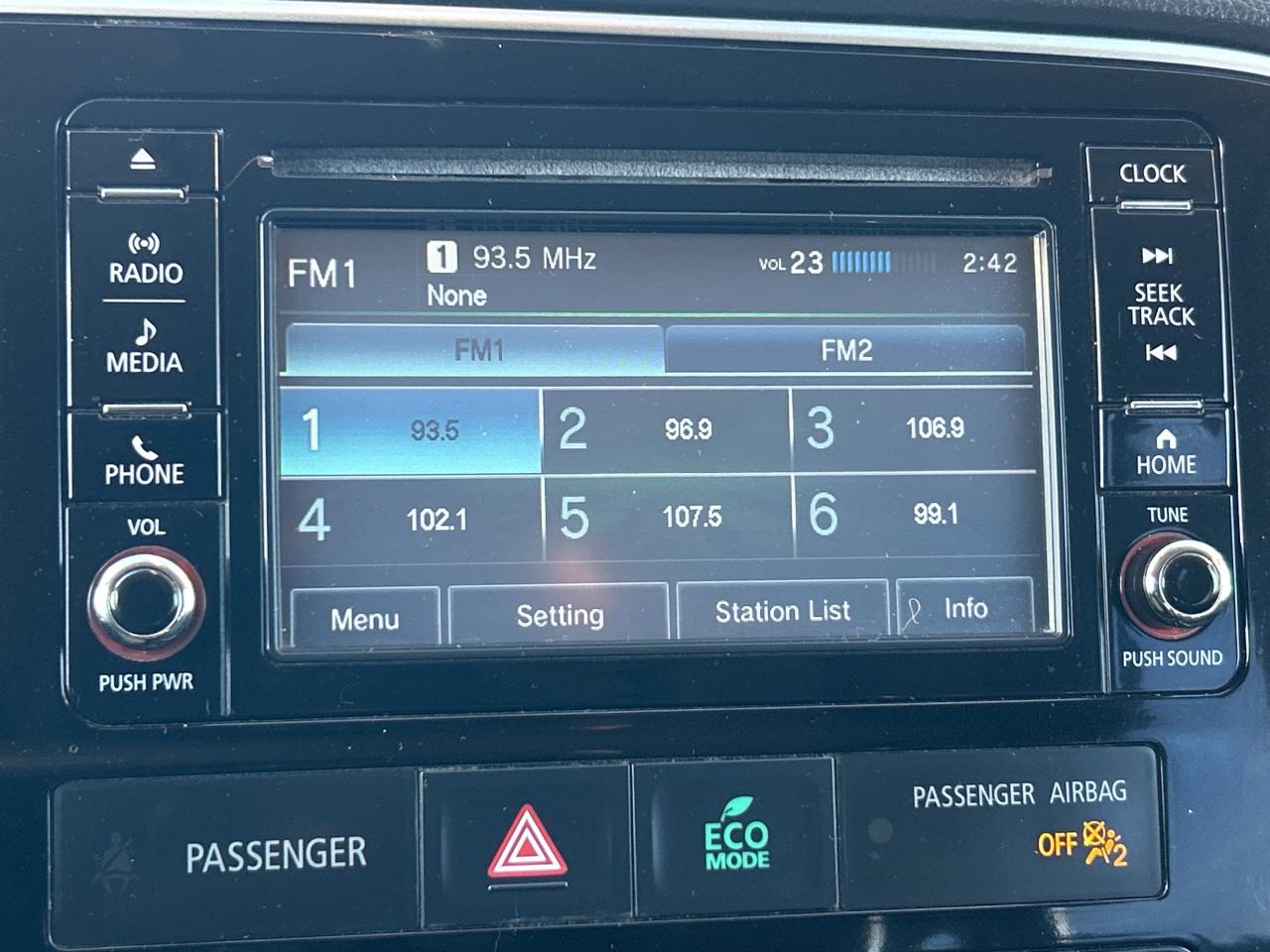 2017 Mitsubishi Outlander AWC 4dr ES Photo