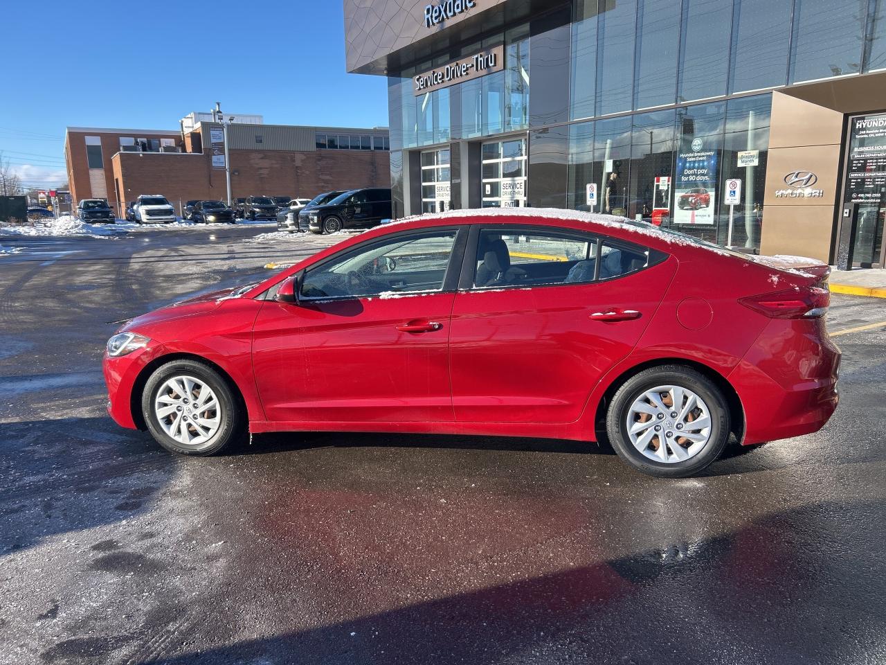 2017 Hyundai Elantra 4dr Sdn Auto LE   AS IS SPECIAL! Photo