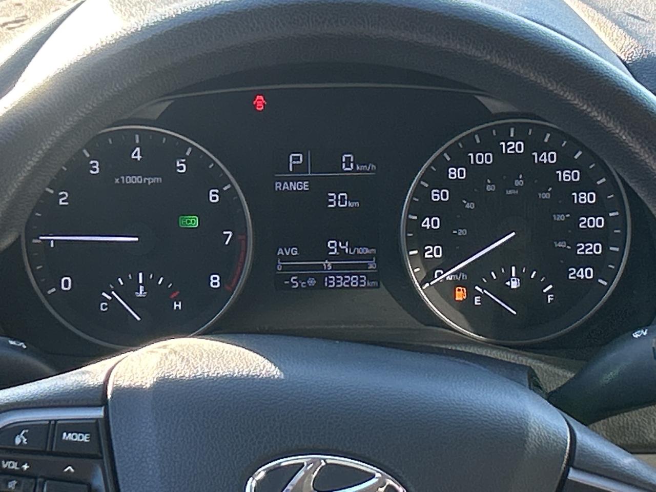 2017 Hyundai Elantra 4dr Sdn Auto LE   AS IS SPECIAL! Photo