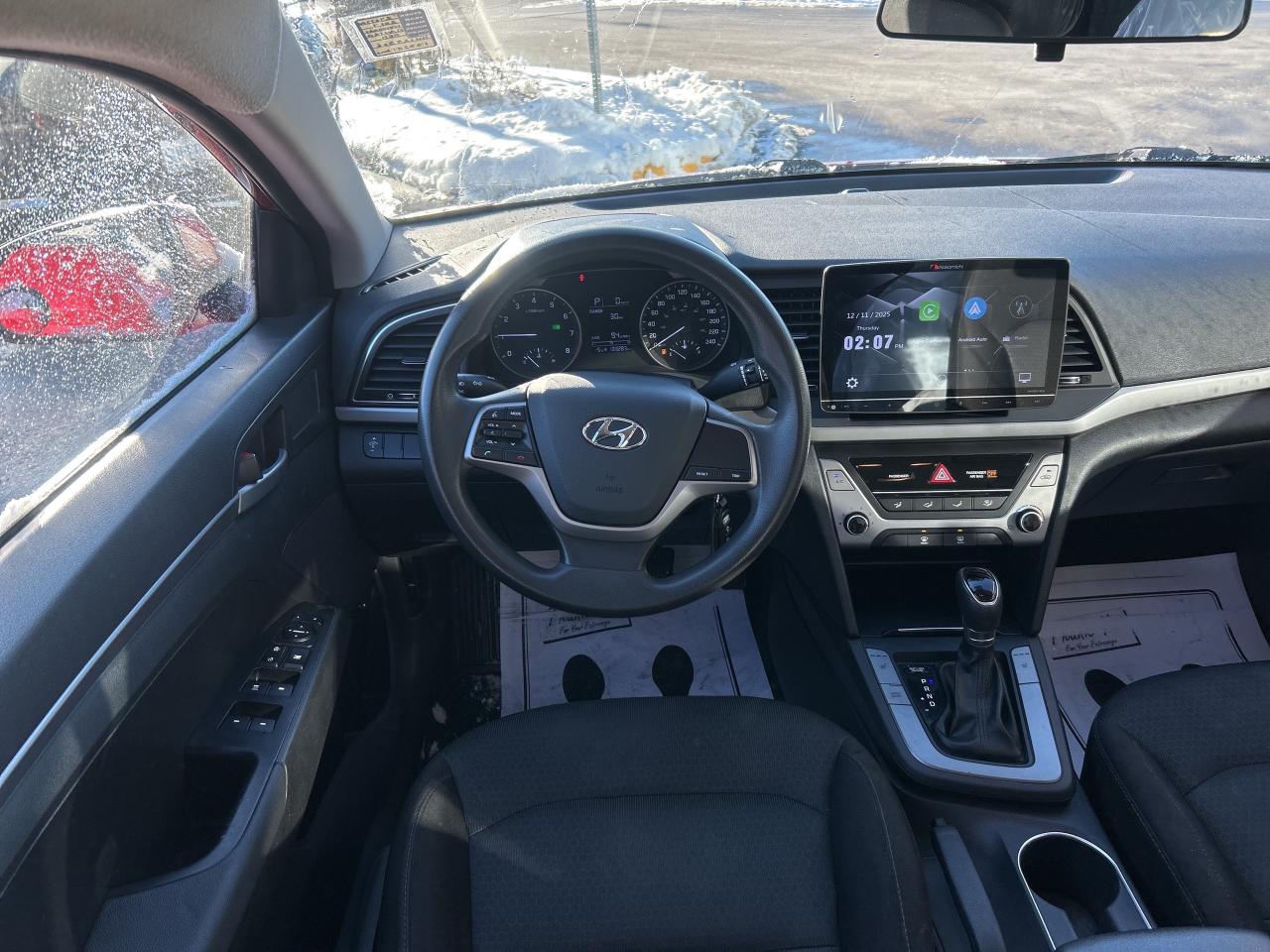2017 Hyundai Elantra 4dr Sdn Auto LE   AS IS SPECIAL! Photo