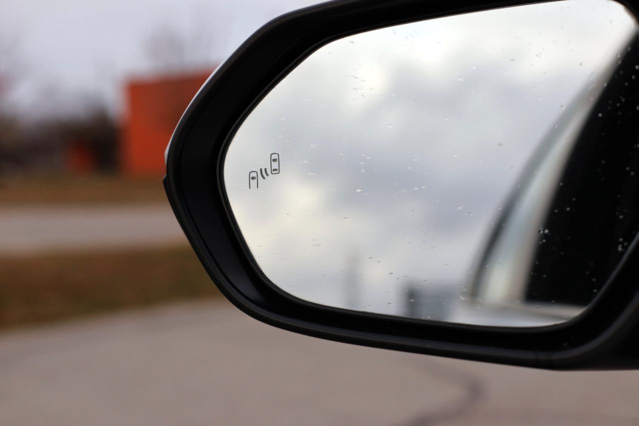 2020 Toyota Corolla LE/BLIND SPOT WARNING/BACKUP CAM/H SEATS/BLUETOOTH Photo