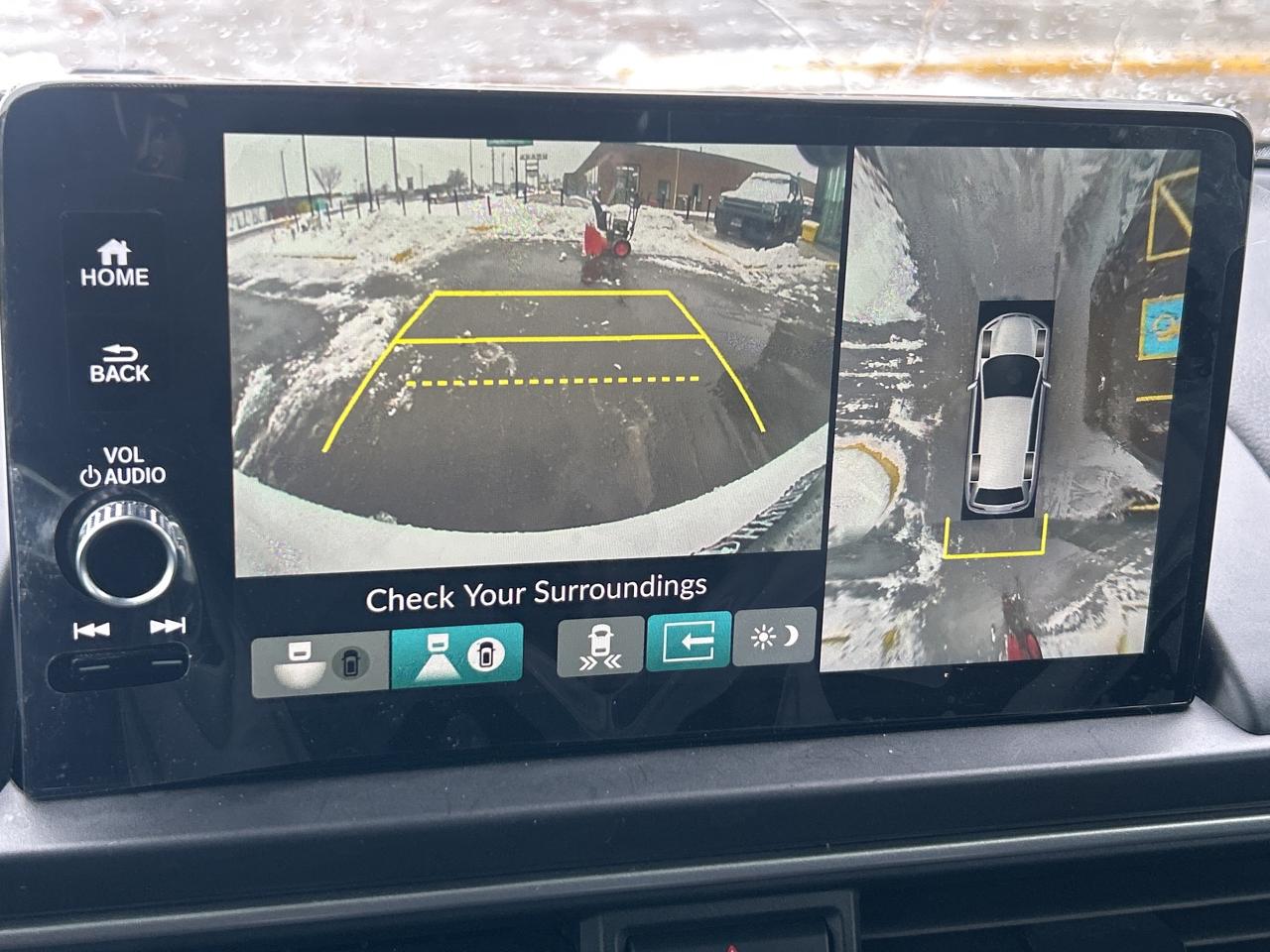 2024 Honda Pilot Touring AWD   ONE OWNER   CLEAN CARFAX Photo