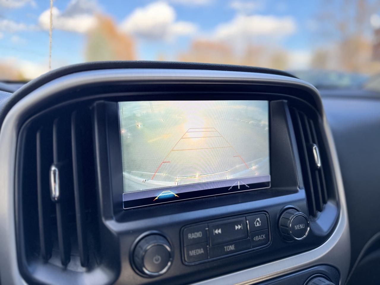 2018 GMC Canyon 4WD Crew Cab 140.5  All Terrain w-Cloth Photo